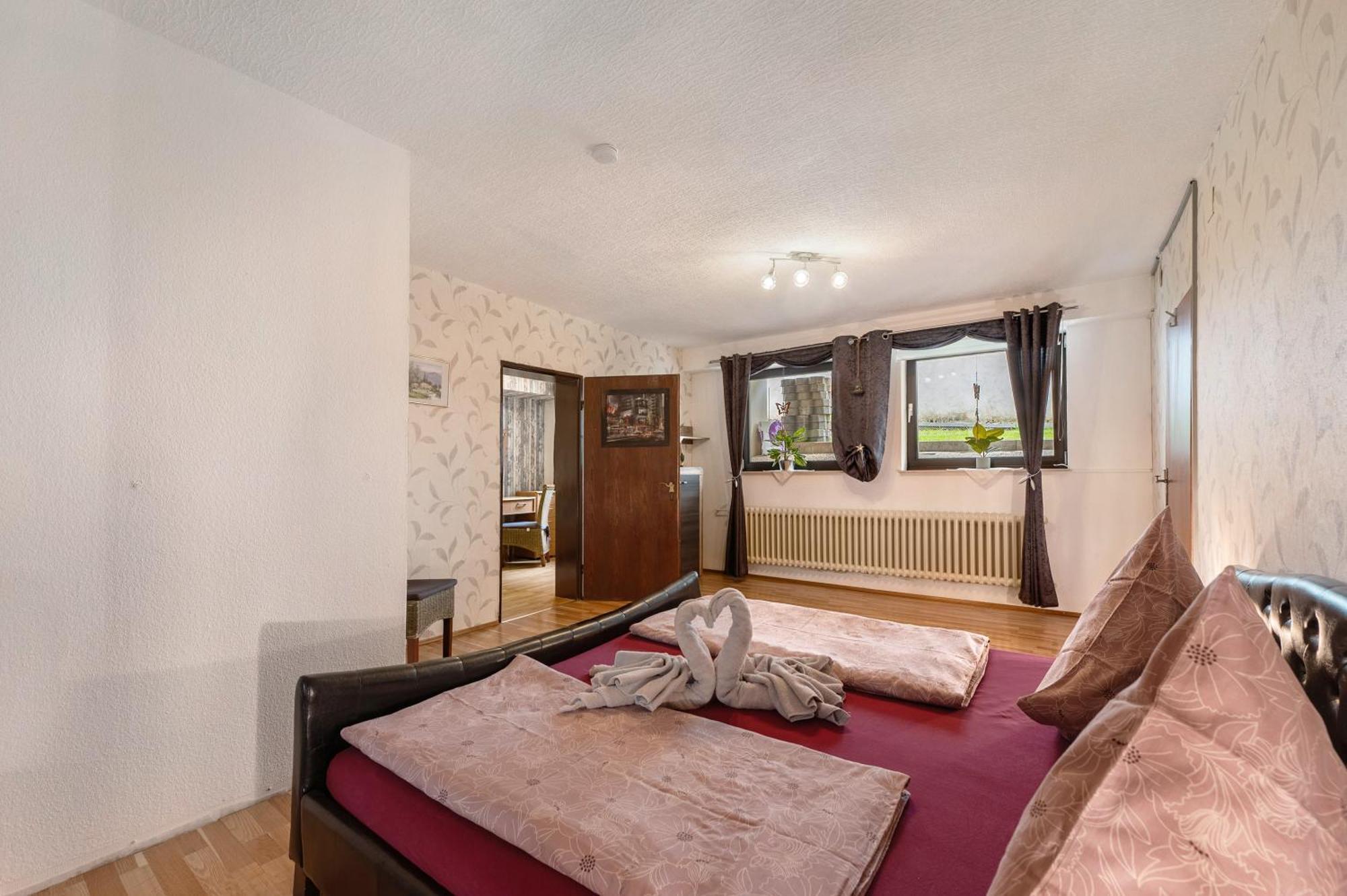 Ferienwohnung In Der Eifel Pesch Luaran gambar