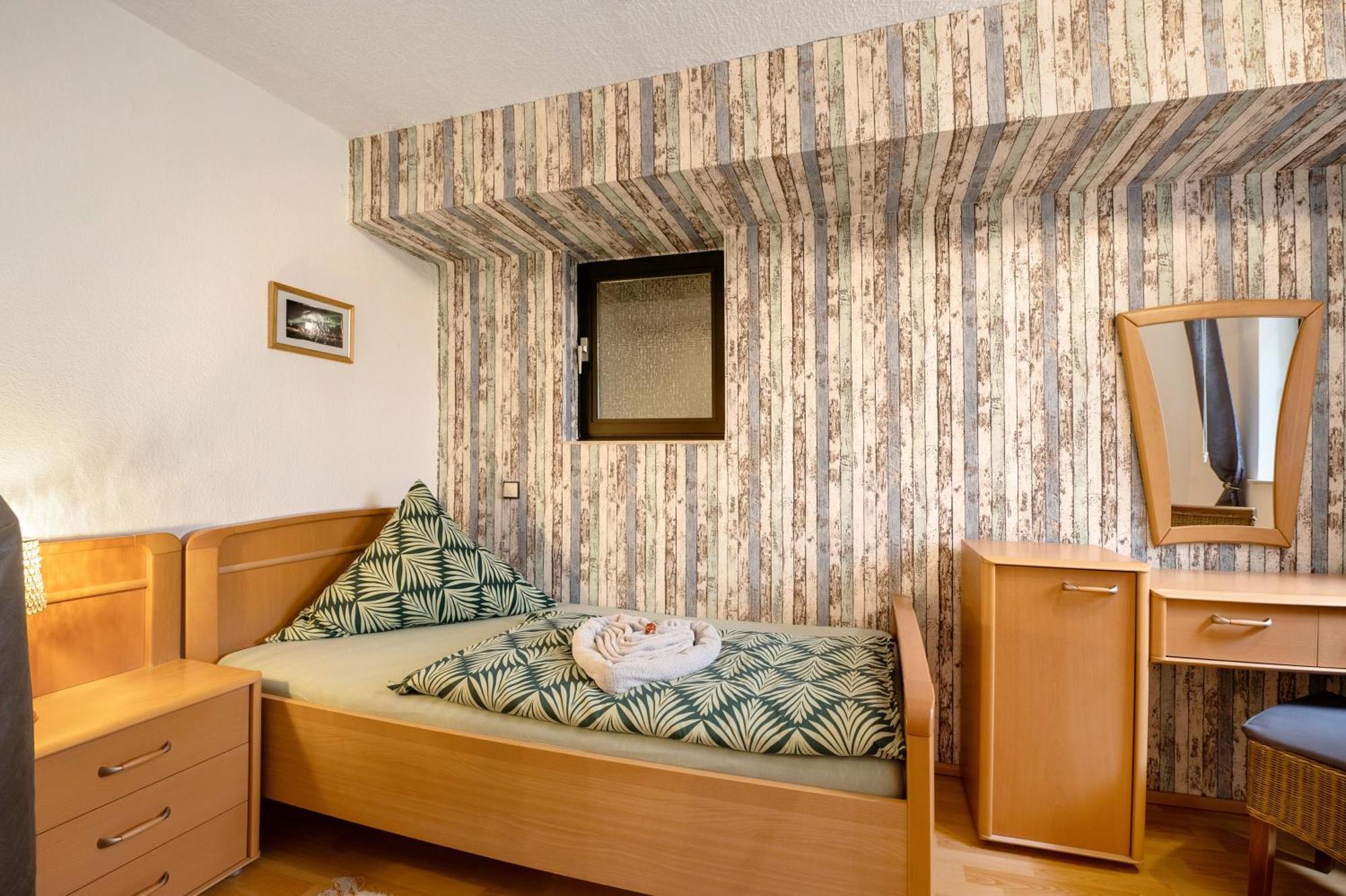 Ferienwohnung In Der Eifel Pesch Luaran gambar