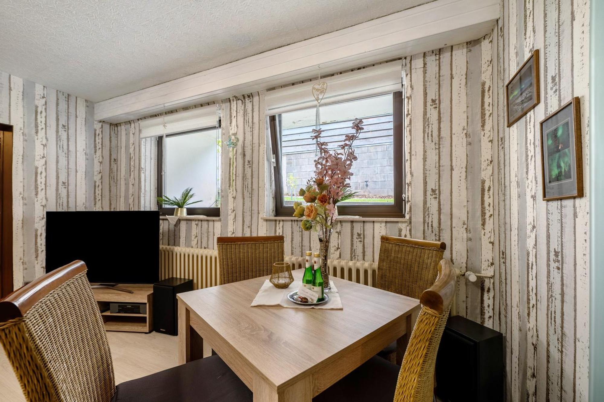 Ferienwohnung In Der Eifel Pesch Luaran gambar